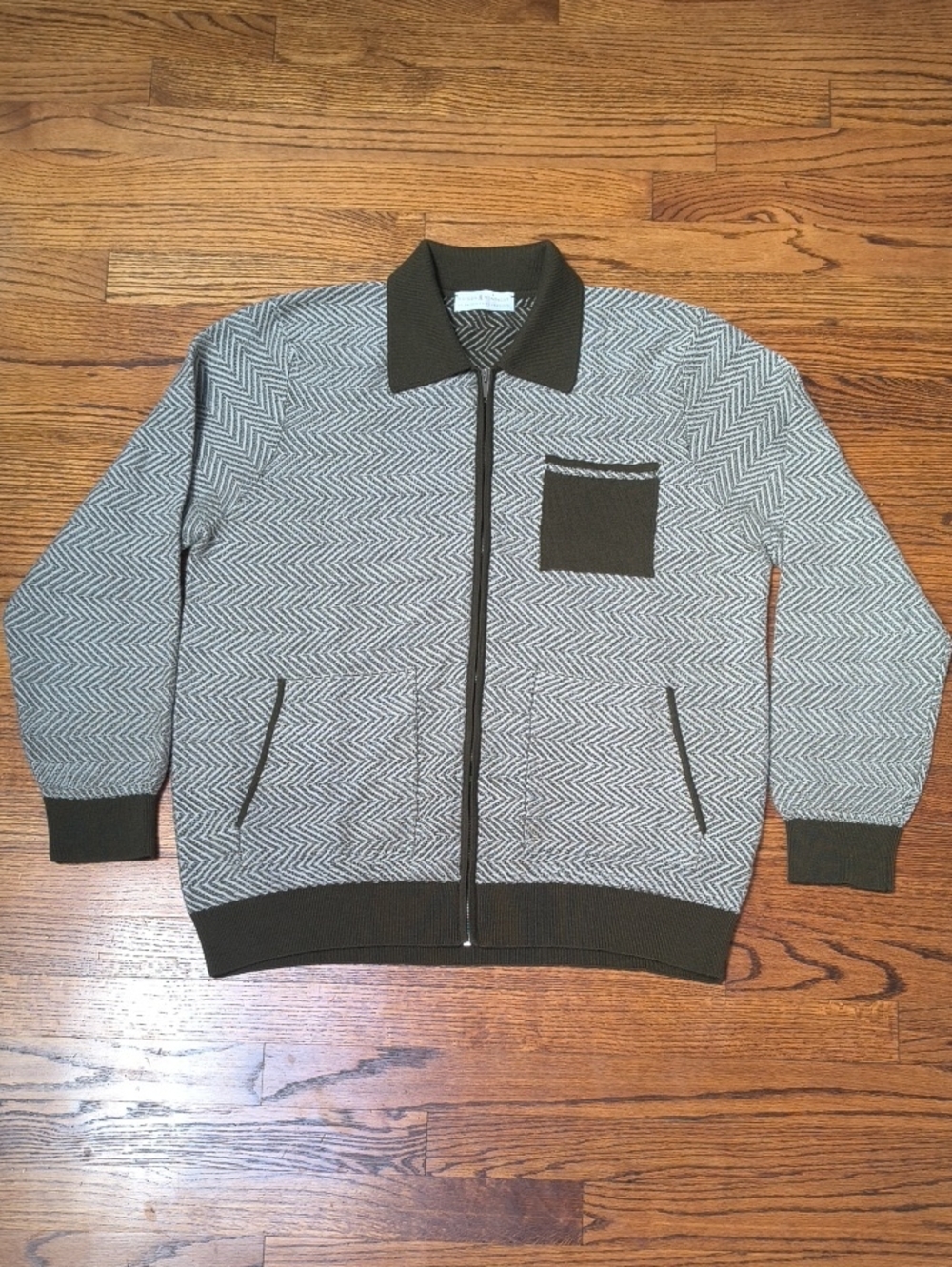 100% Merino Wool Maison Montague Zip-Up Herringbone Sweater with Olive Trim
